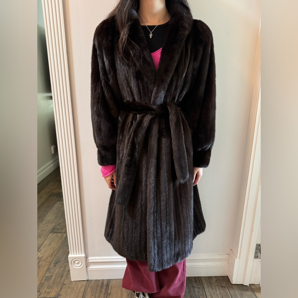 Real Fur Coat Edwards Lowell Beverly Hills Fur coat with belt mint condition xs